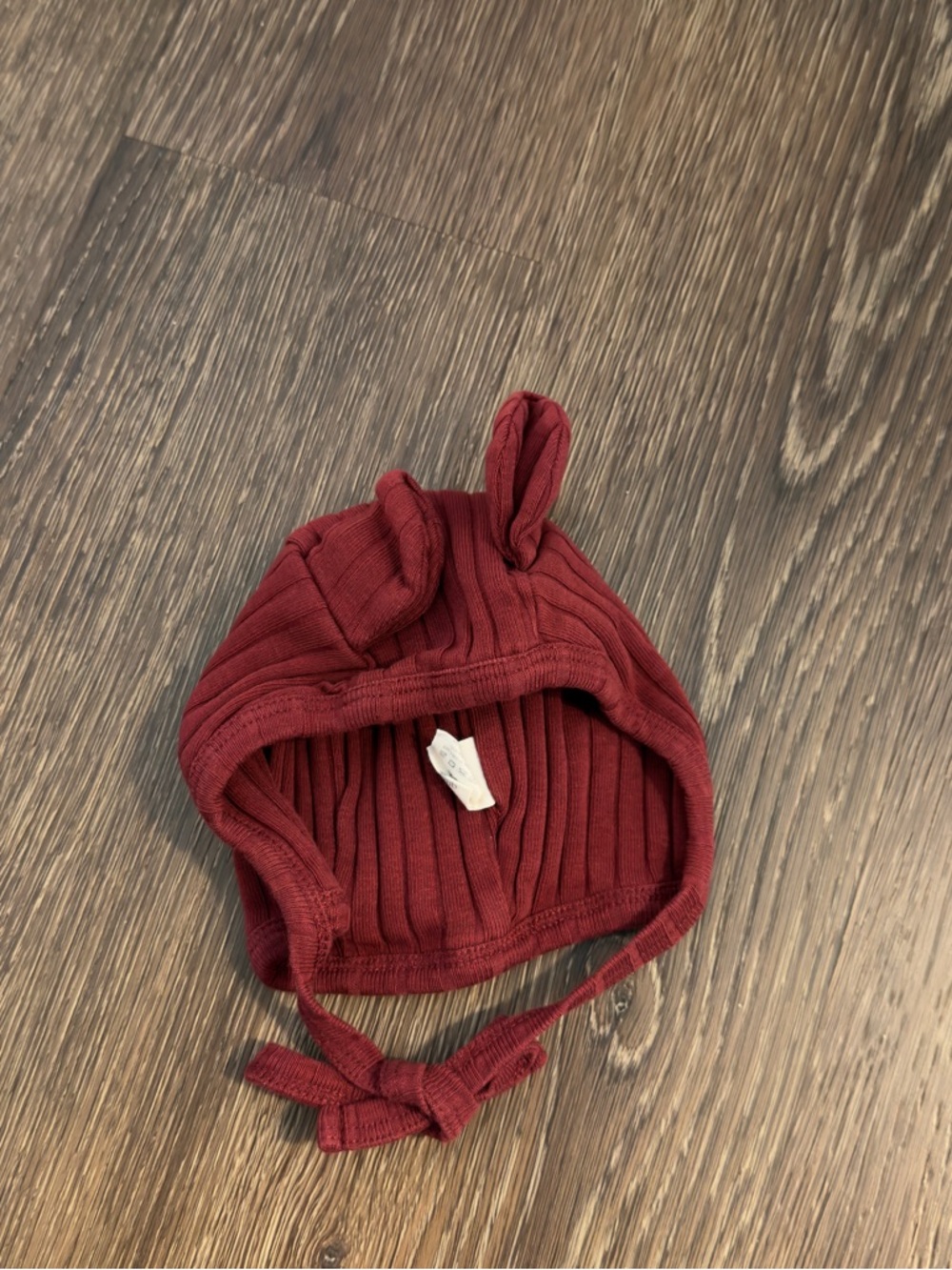 kate quinn Ribbed Ear Tie Hat in Burgundy Red